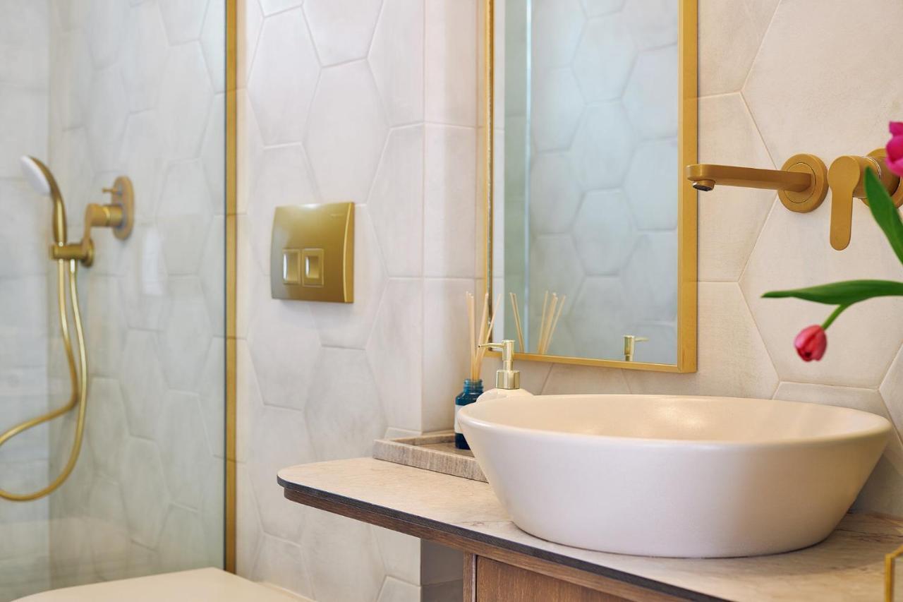 Blush & Crema Apartments Закінф Екстер'єр фото